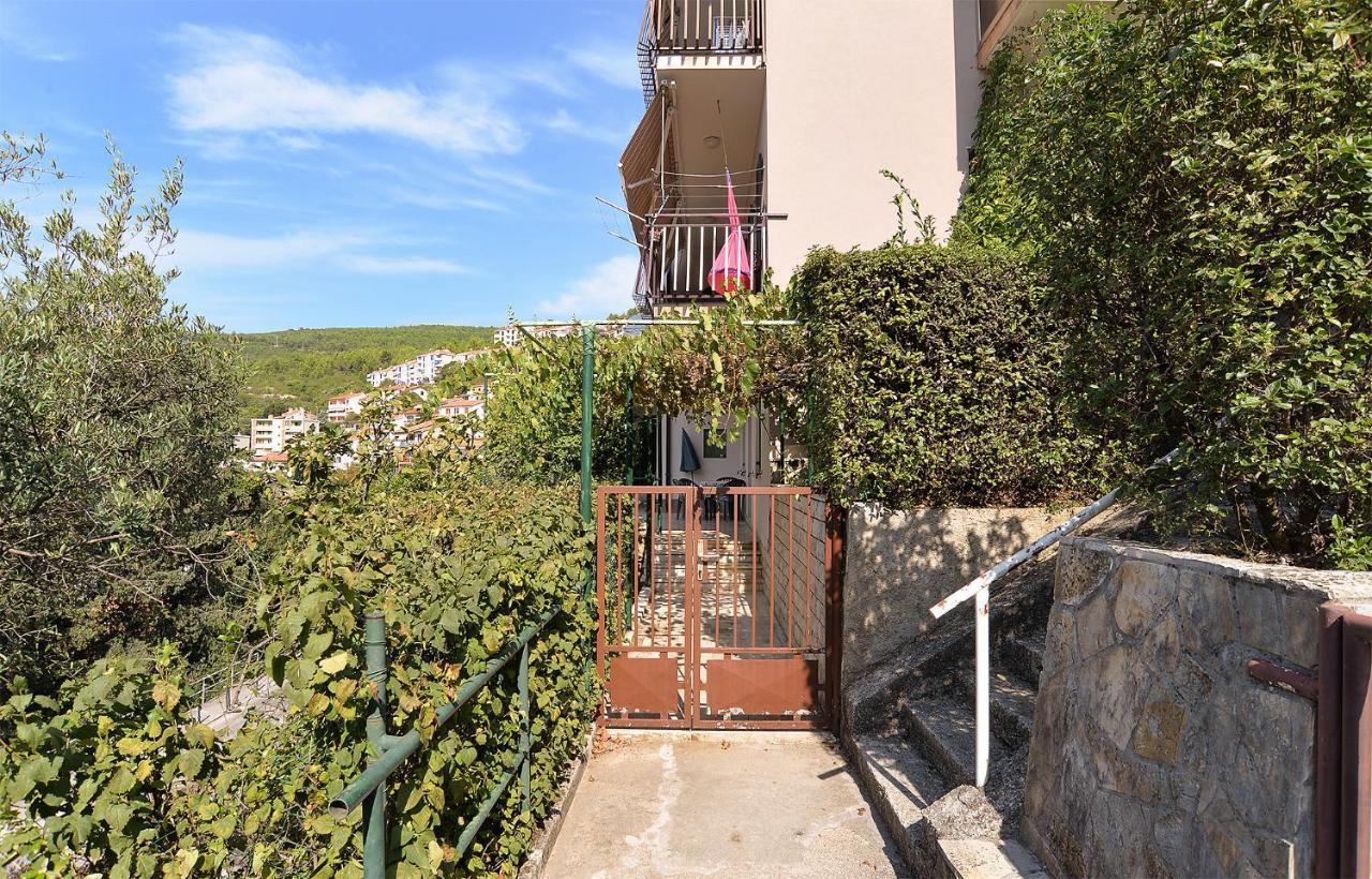 Apartment Near The Sea 650 Rabac Kültér fotó