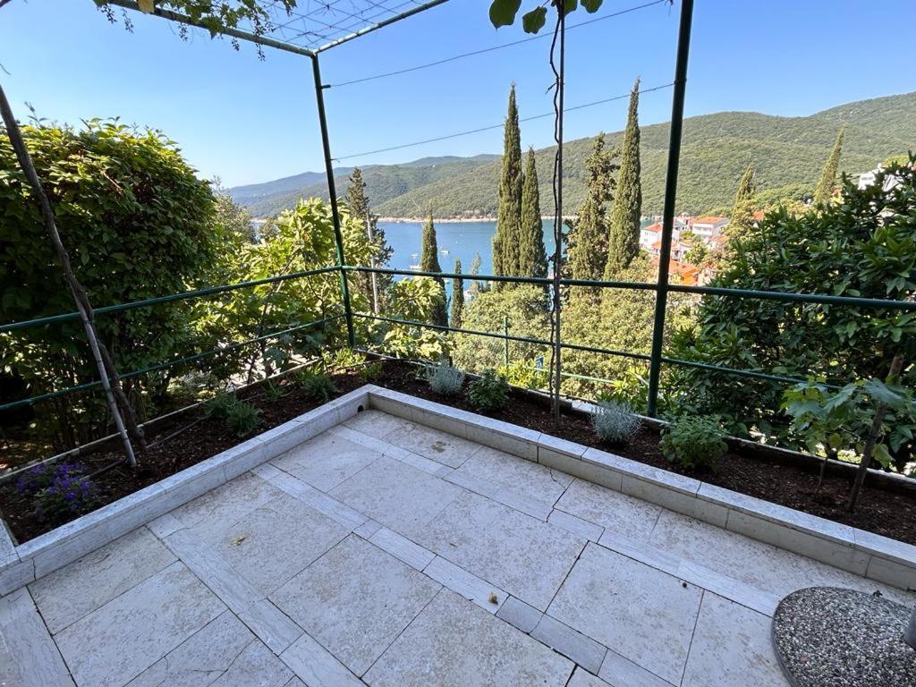 Apartment Near The Sea 650 Rabac Kültér fotó